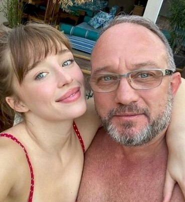 Sogro reclama que Nego do Borel é sustentado pela filha 