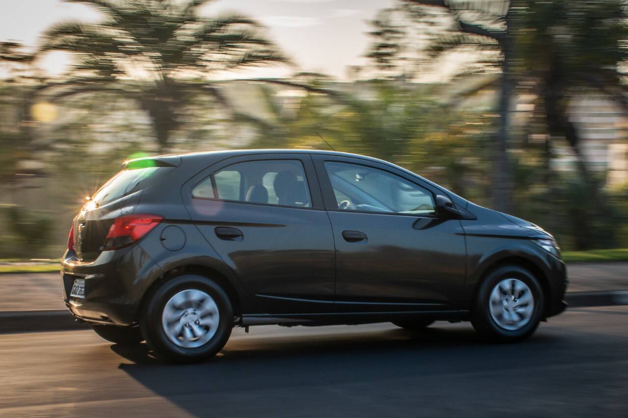 Chevrolet Onix Joy 2019. Foto: Divulgação