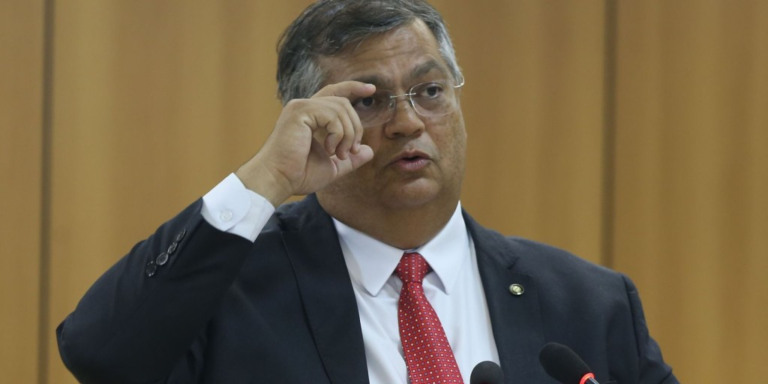 © Valter Campanato/Agência