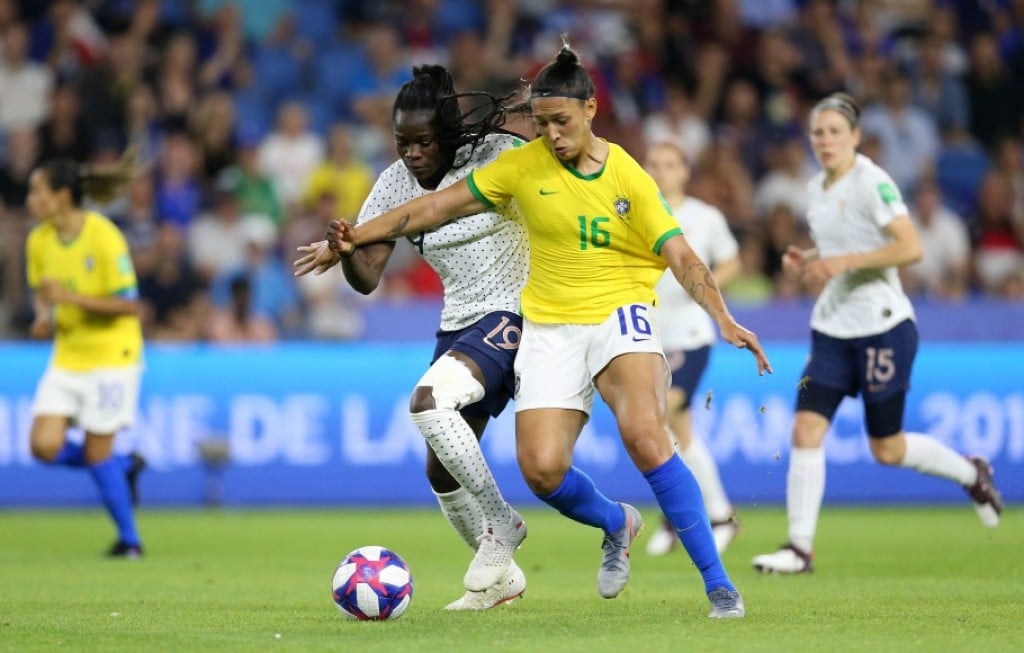 Brasil enfrenta a França pela segunda rodada da Copa do Mundo