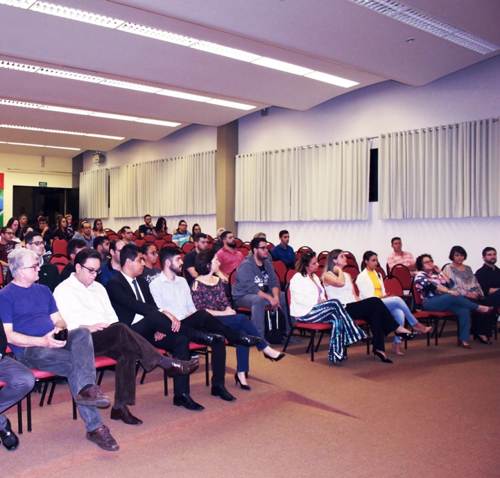 Aula inaugural aproxima alunos do UNIVEM EAD