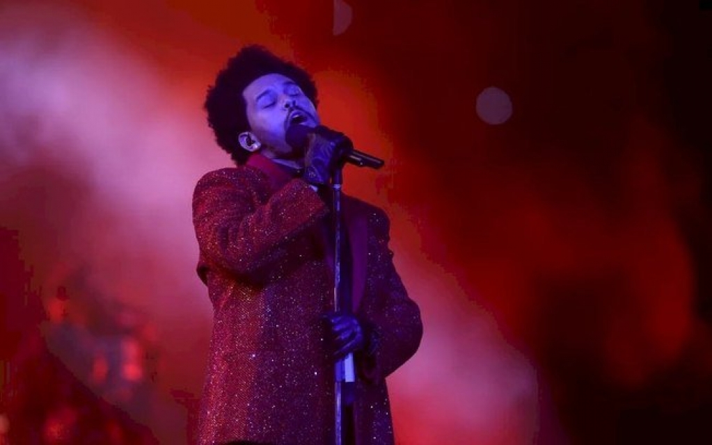"Dawn FM" de The Weeknd apresenta crescimento de 126% no número de streams "Dawn FM" de The Weeknd apresenta crescimento de 126% no número de streams