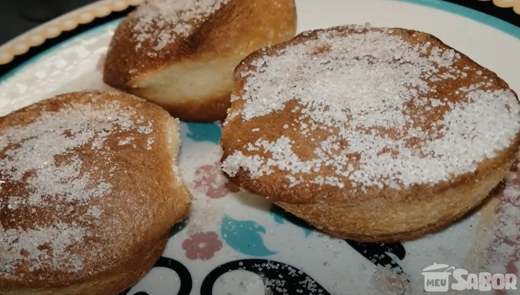 Sabia que dá para usar sua airfryer para fazer deliciosos Bolinhos de Chuva? fica uma delicia para o café da manhã