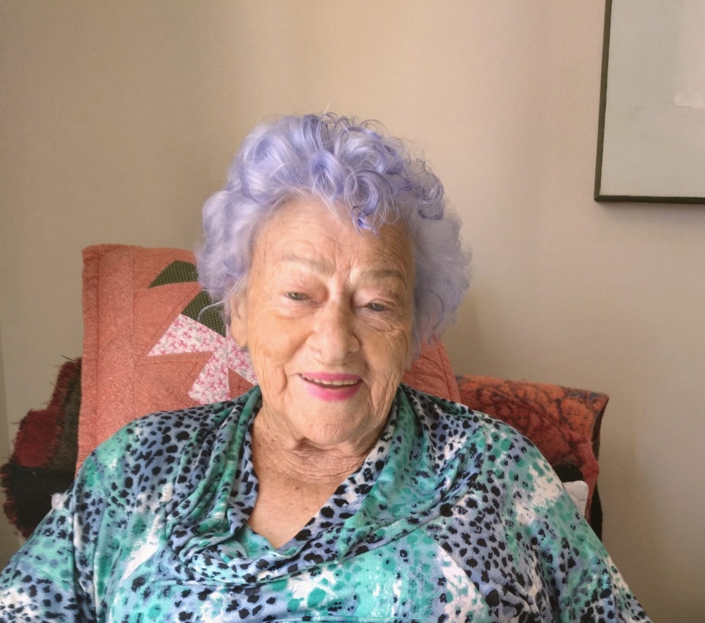 Morre Aparecida Grenci Bravos, 93, pioneira, acolhedora e viúva do jornalista José Arnaldo Morre Aparecida Grenci Bravos, 93, pioneira, acolhedora e viúva do jornalista José Arnaldo