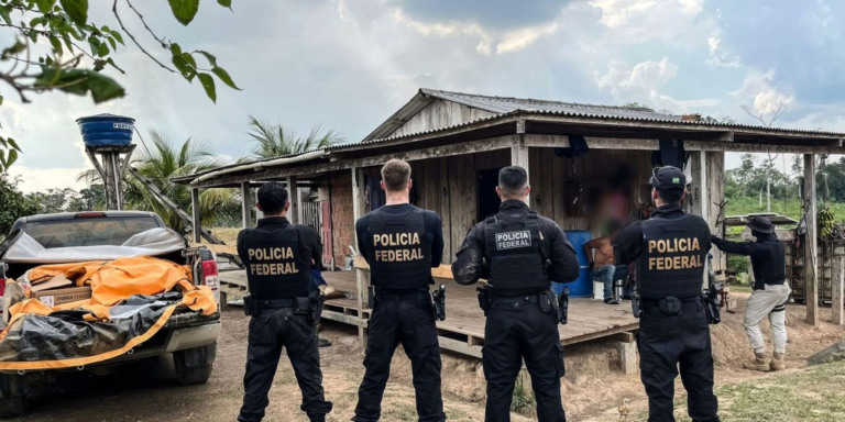 © Polícia