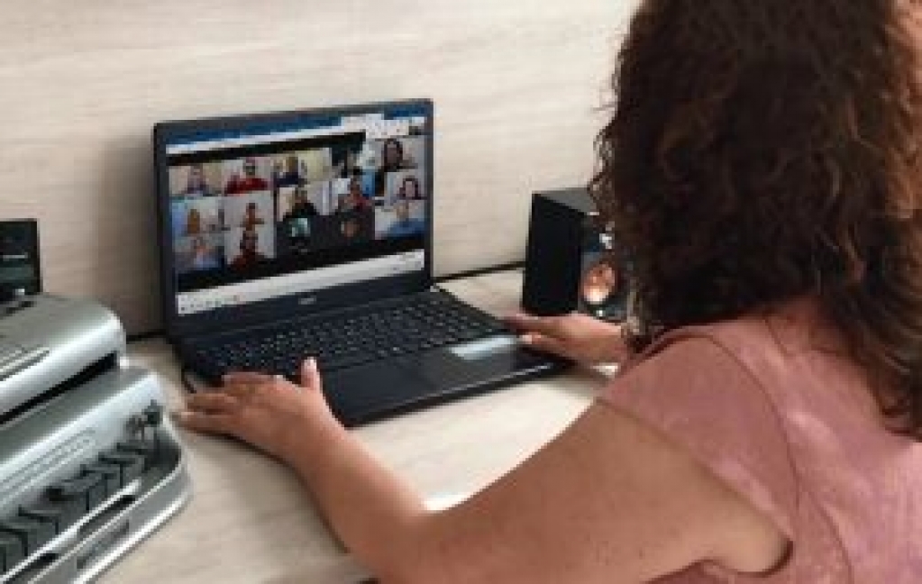 Estado abre novas vagas em cursos gratuitos de Libras para adultos