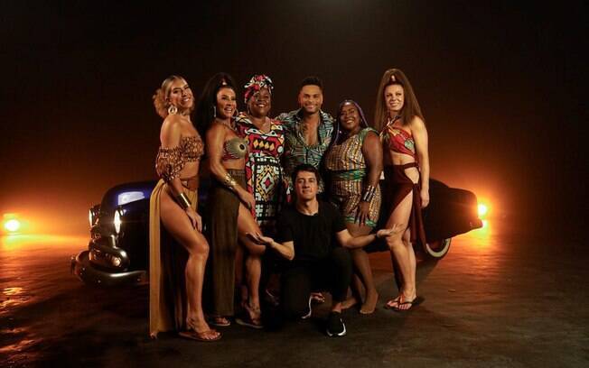 Tony Salles e famosas do clipe 