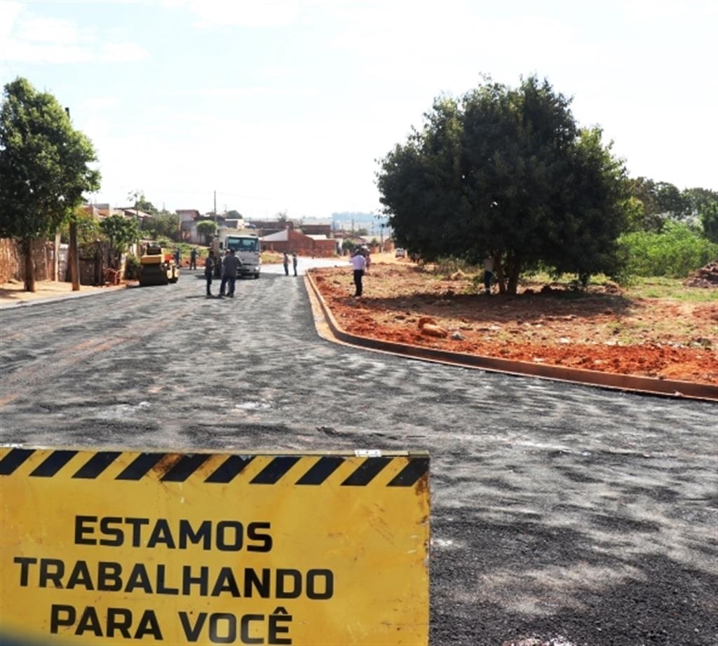 Prefeitura habilita empreiteira para obra milionária de asfalto; foi vice na proposta financeira