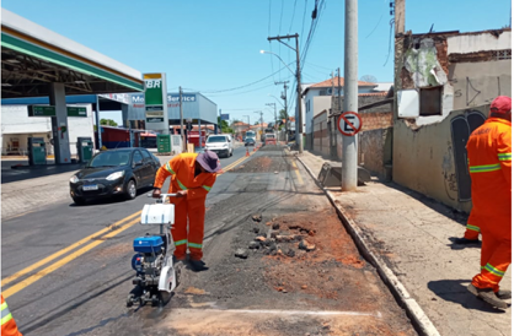 Obras no asfalto da SP-294 mudam tráfego em Pompéia e exigem atenção