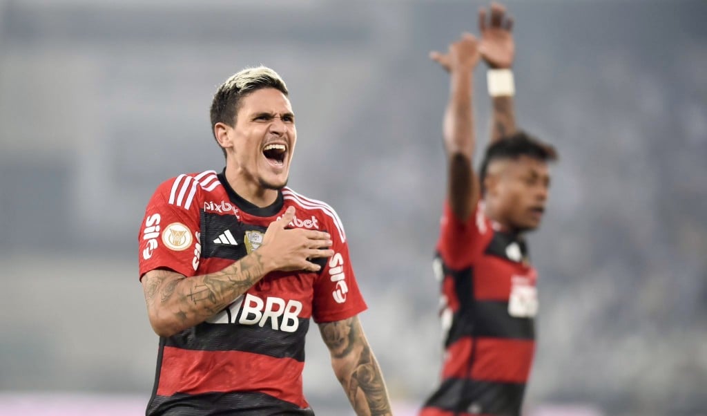 Flamengo se impõe e vence o Botafogo no Nilton Santos, pelo Brasileirão