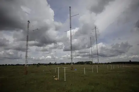 Brasília (DF) 29/02/2024 – O Parque do Rodeador, que é o complexo de transmissão em ondas curtas da Rádio Nacional da Amazônia, celebra 50 anos em março deste ano. Para marcar a data, a Sociedade Brasileira de Estudos Interdisciplinares da Comunicação (Intercom) e a Empresa Brasil de Comunicação (EBC) vão promover duas lives para contar um pouco da história de um dos maiores parques transmissores de rádio da América Latina, em ondas médias e curtas.  Foto: Joédson Alves/Agência Brasil