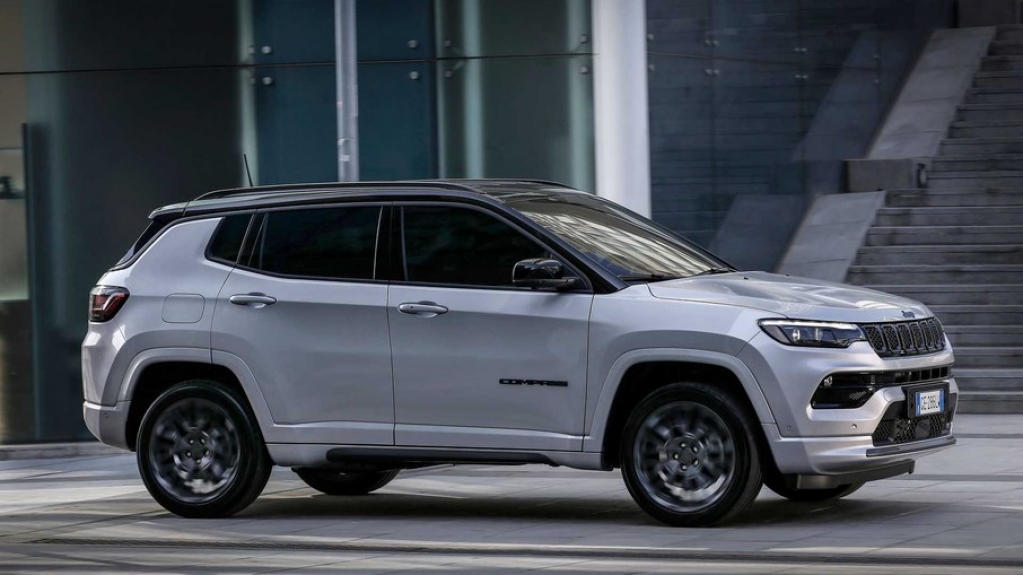 Jeep confirma chegada de SUV híbrido no primeiro semestre