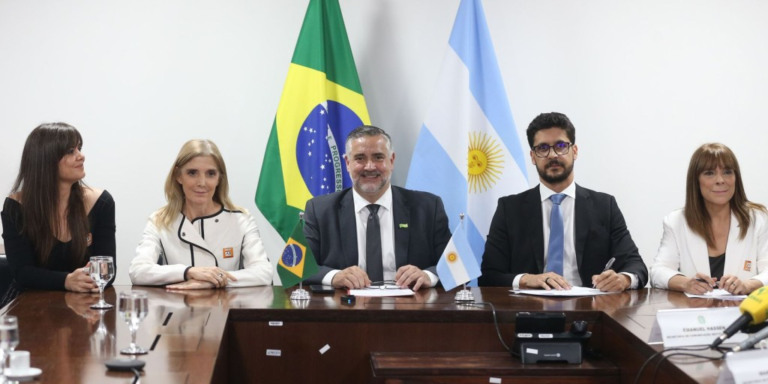 © Valter Campanato/Agência