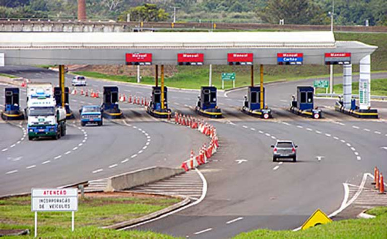 Leilão de rodovias no Paraná inclui trecho da BR-153 e volta de pedágio na divisa