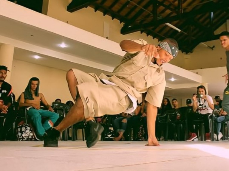 Projeto “Portas Abertas Hip-Hop”  oferece aulas gratuitas de breaking