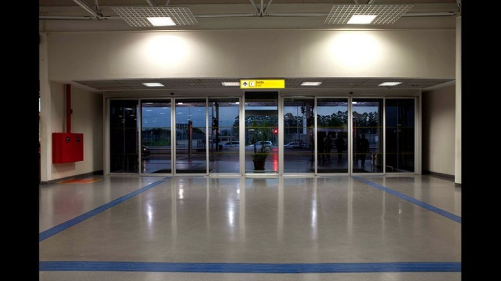 Anvisa notifica aeroportos para exigência de comprovante de vacinação
