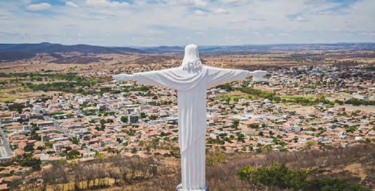 Porteirinha, no norte de Minas Gerais, se torna exemplo de superação produzindo queijo