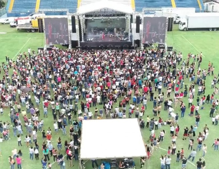 Prefeitura investiga professora por ausência em show para alunos no Abreuzão