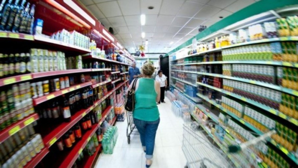 Consumo nos lares brasileiros cresce 2,59% no trimestre, aponta ABRAS