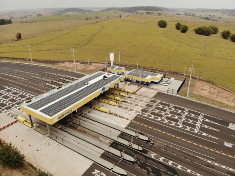 Entrevias anuncia energia solar em radares, pedágios e câmeras da SP-333