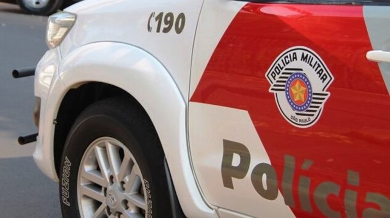 PM de Marília faz duas prisões e reprime furtos de roupas, chocolates e picanha
