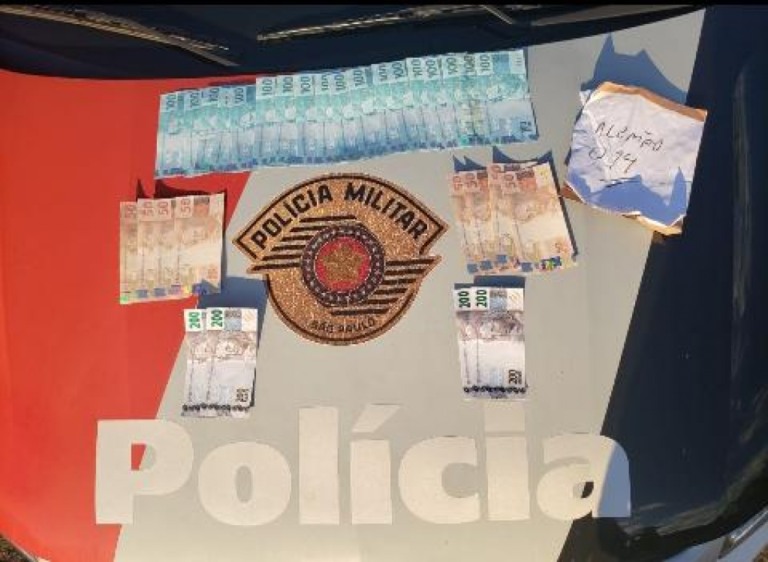 PM apreende R$ 3.000 em notas falsas com motorista em Marília