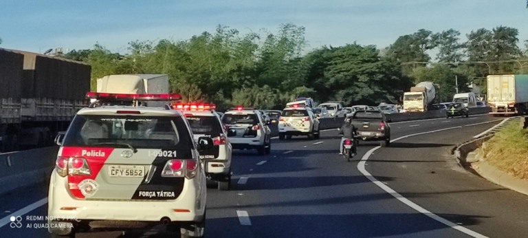 Operação da PM provoca 42 autuações e apreende carros e motos em Marília