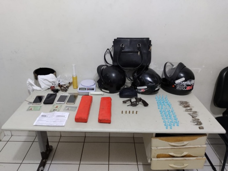 PM de Marília esclarece assaltos, prende acusados e apreende drogas