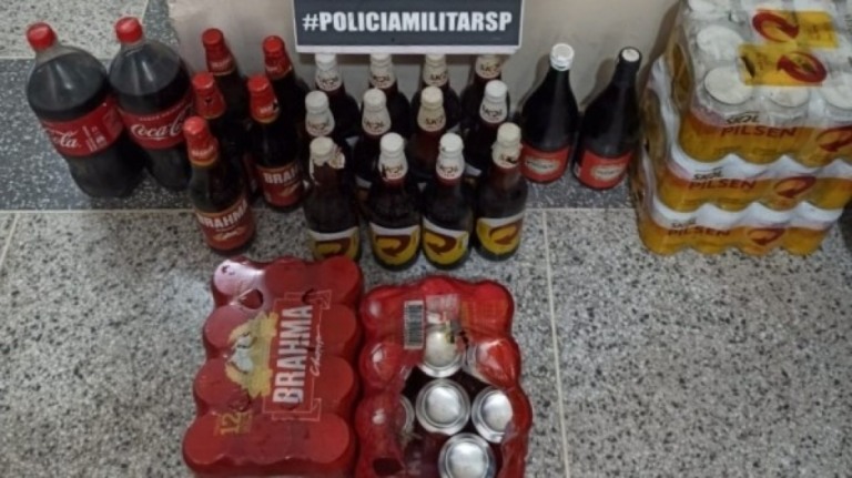 Homens e mulher são detidos por saquear lanchonete incendiada na região Homens e mulher são detidos por saquear lanchonete incendiada na região