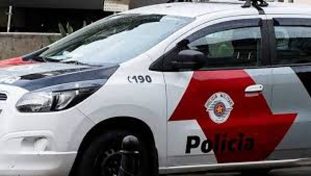 Policiais militares salvam bebê engasgado com pão em Araçatuba