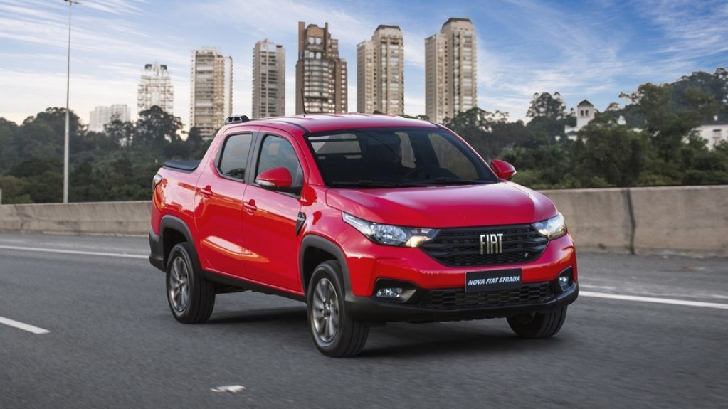 Fiat Strada automática vai chegar às lojas até o fim do mês