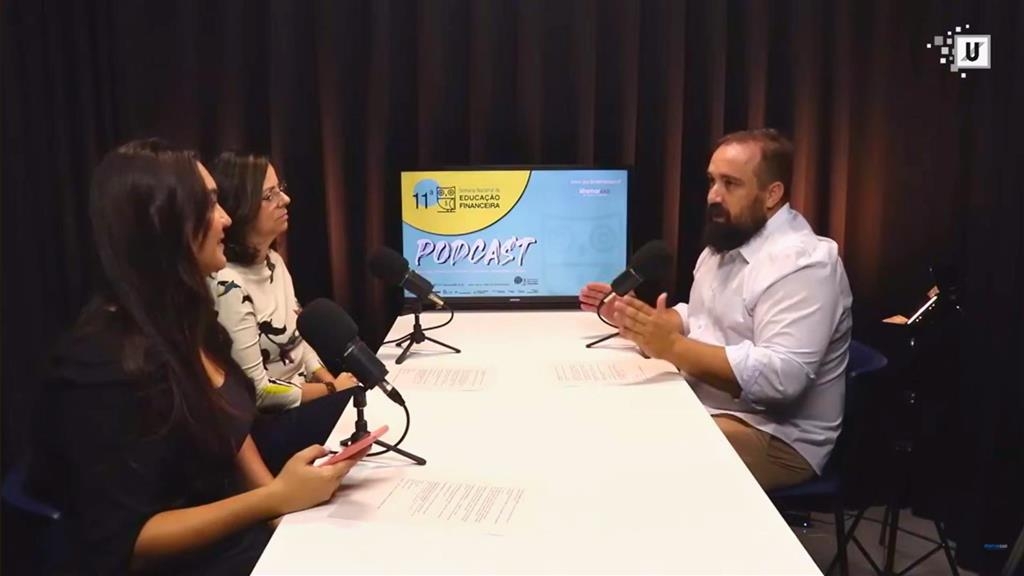 Podcast da Unimar Business School e Unimar EAD ajuda deixar inadimplência e investir