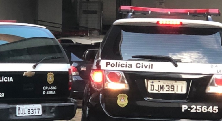 Polícia de Marília fecha casa de prostituição; apreende celulares e contabilidade