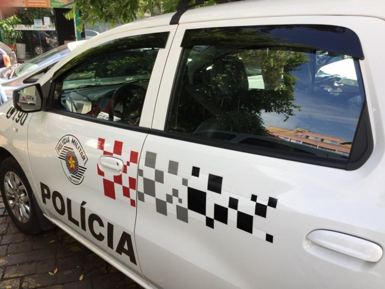 Denúncia anônima provoca apreensão de drogas e dinheiro na Vila Jardim