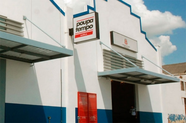Vigilância fiscaliza Poupatempo de Marília após casos de Covid