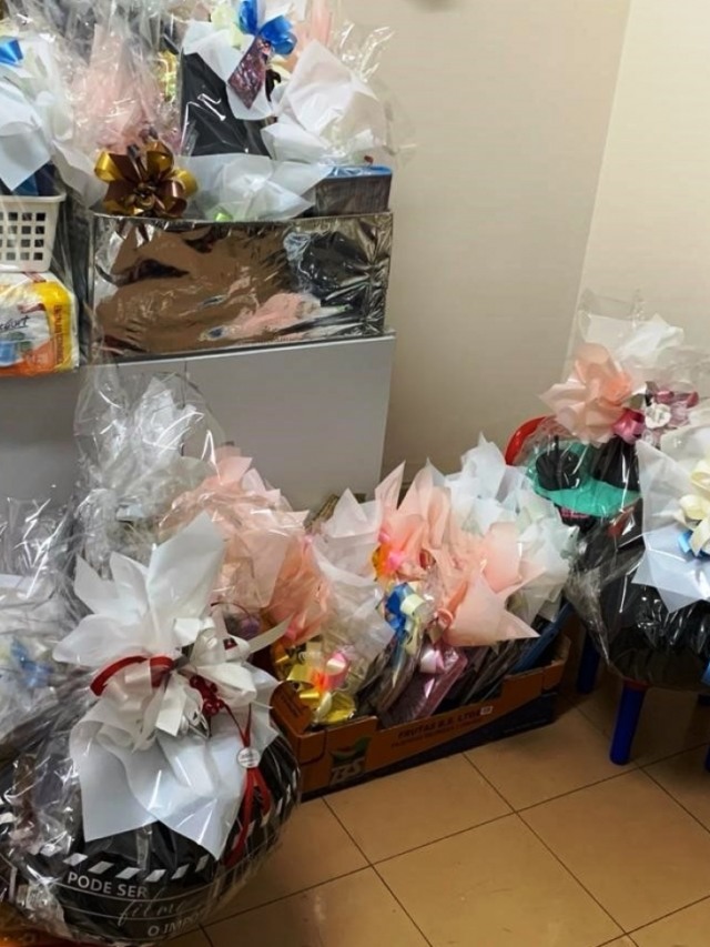 Campanha entrega presentes a 50 crianças na oncologia da Santa Casa