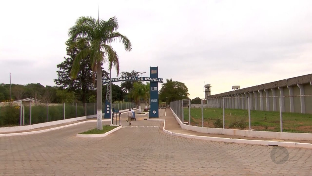 Agentes pedem e liminar suspende visitas em presídios do Estado Agentes pedem e liminar suspende visitas em presídios do Estado