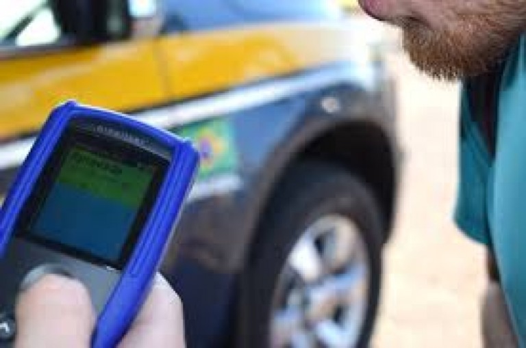 Motorista é preso embriagado, na contramão, na rodovia BR-153 em Marília