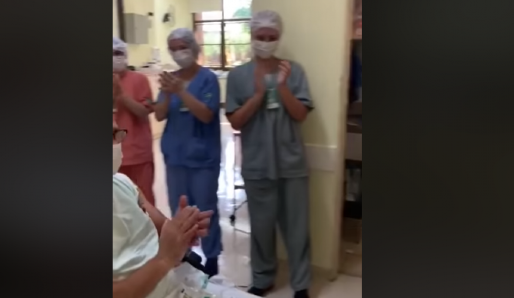 Promotor deixa UTI em Araçatuba com aplausos de equipe de hospital; assista