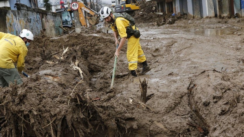 Petrópolis: 155 morreram na tragédia; desaparecidos caem para 126