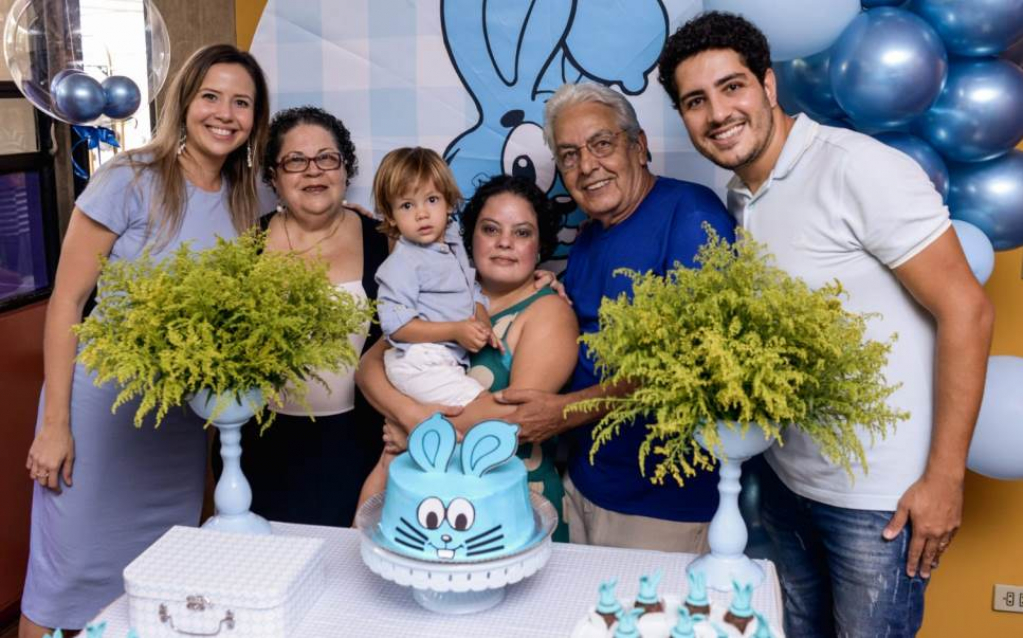 Nádia Macedo (Nora), Eliana Silva Reis Pinto, Nicolas Macedo, Mariana Reis Pinto, Vanir Pinto, Pedro Reis