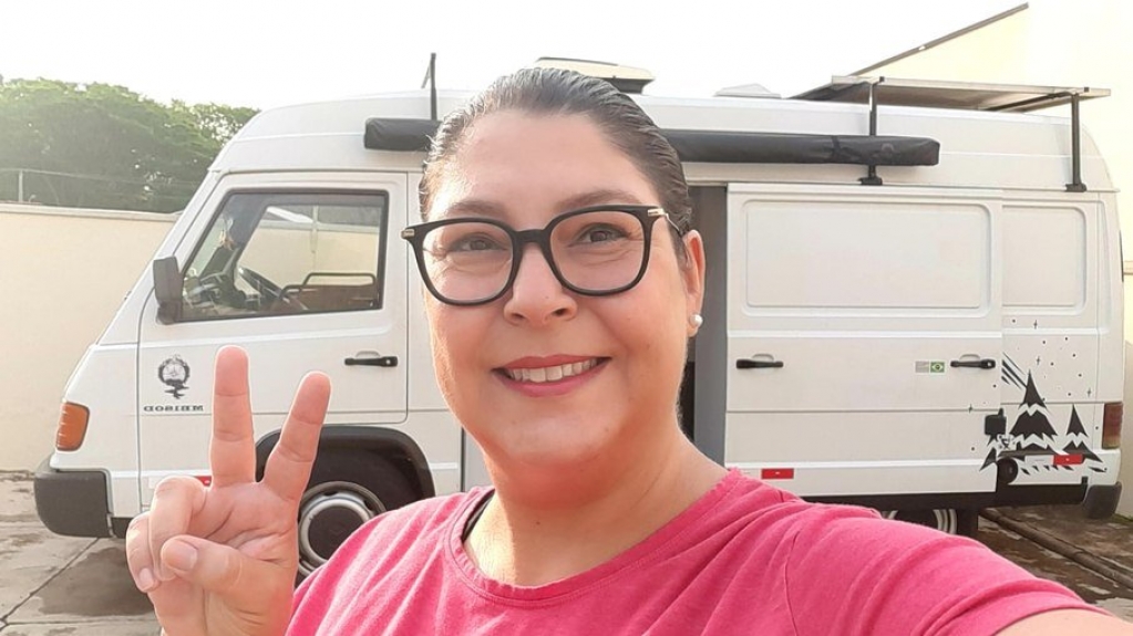 Empresária larga tudo para viver em motorhome: "Eu realmente não estava feliz"