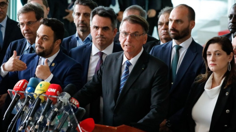 Saiba quais serão os benefícios de Bolsonaro como ex-presidente