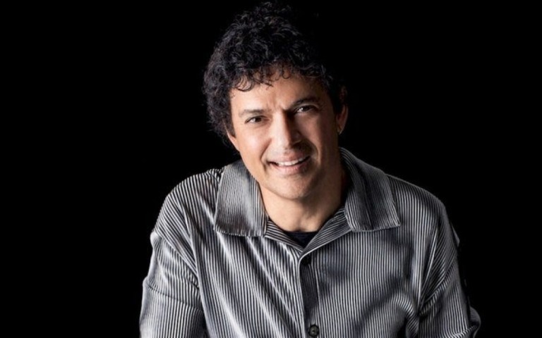 Jorge Vercillo apresenta seu novo show "Raça Menina" em São Paulo