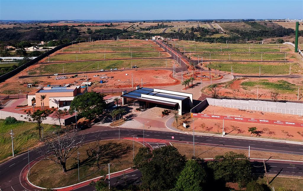 A Menin Engenharia está com obras avançadas de um de seus mais ousados projetos imobiliários de alto padrão de qualidade e valorização, o Residencial Boulevard Park Resort