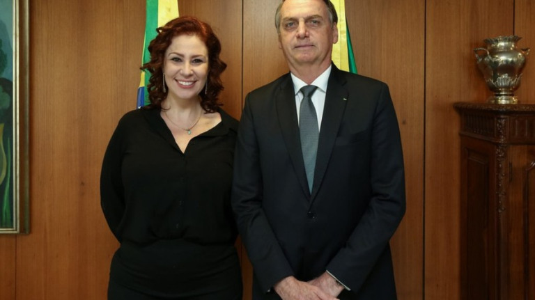 Zambelli insinua que Bolsonaro é alvo de perseguição religiosa