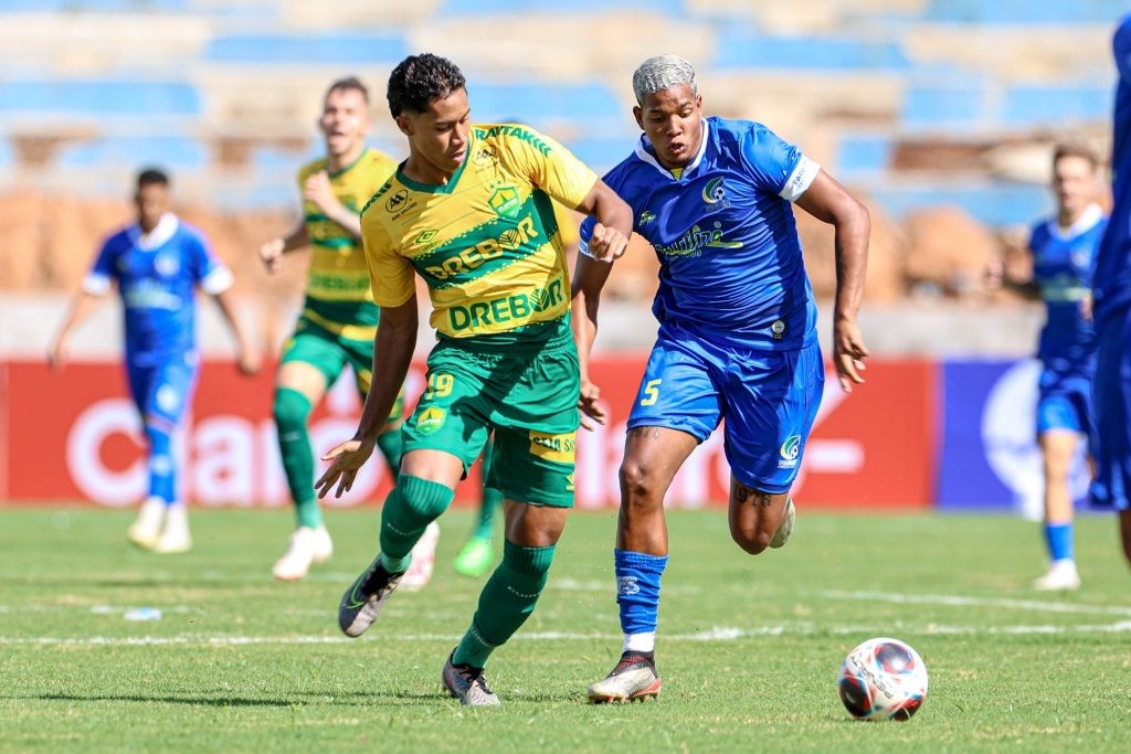 Cuiabá e Portuguesa goleia na estreia; Cruzeiro vence o Capital de Tocantins