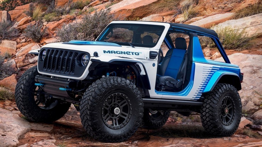 Jeep Wrangler Magneto 2.0 é off-road com força de Porsche Taycan