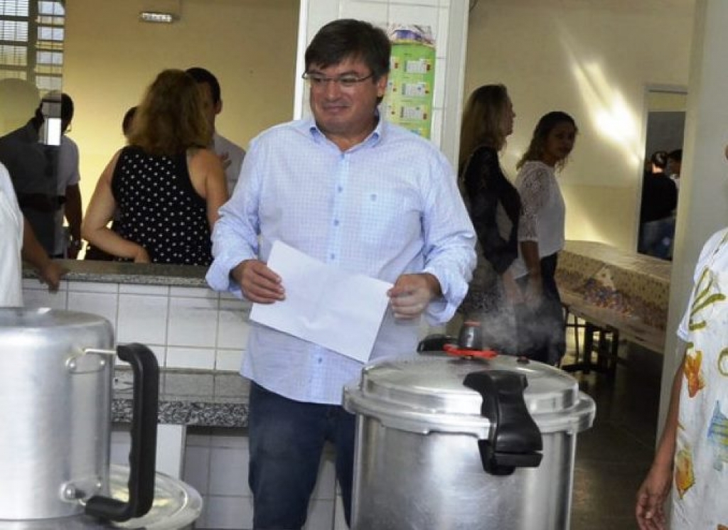 Prefeitura anuncia investigação de merenda vencida na Cozinha Piloto