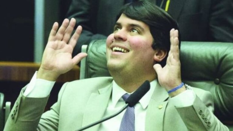 Deputado protocola pedido de CPI do caso Americanas